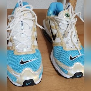Nike Women's Shox 2:45 size 8.5 Gold Teal Black 309488